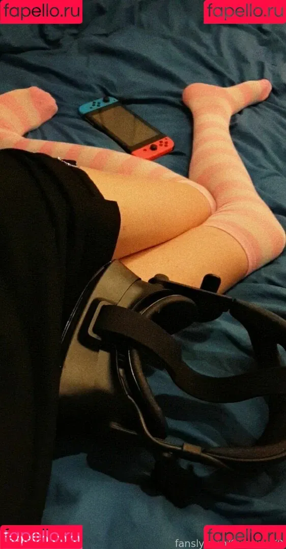SubsineVR Onlyfans Photo Gallery 