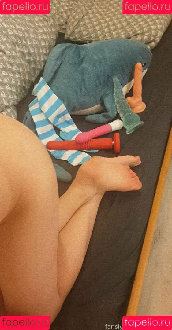 SubsineVR Onlyfans Photo Gallery 