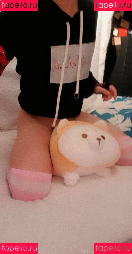 SubsineVR Onlyfans Photo Gallery 