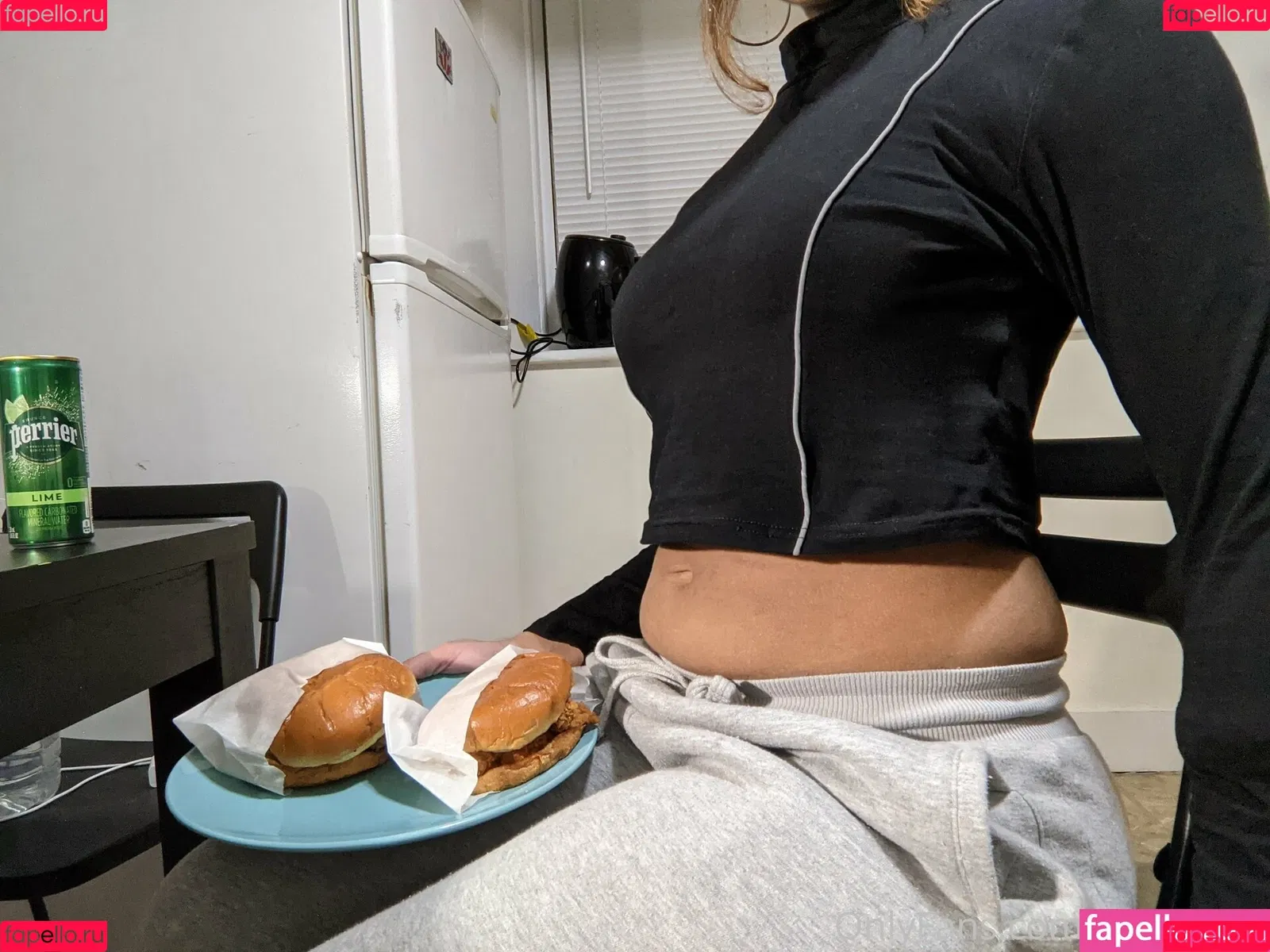 ellaeating Onlyfans Photo Gallery 