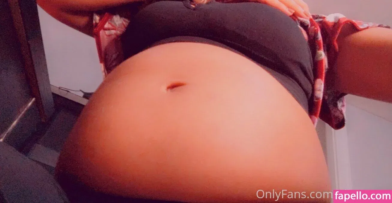 ellaeating Onlyfans Photo Gallery 