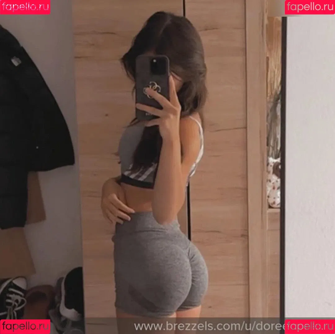 Doreen Gnadi Onlyfans Photo Gallery 