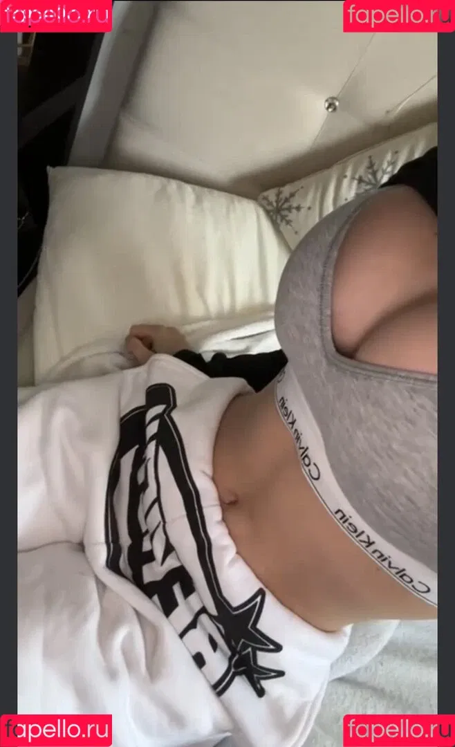 Doreen Gnadi Onlyfans Photo Gallery 