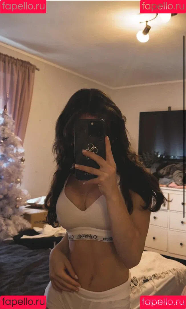 Doreen Gnadi Onlyfans Photo Gallery 