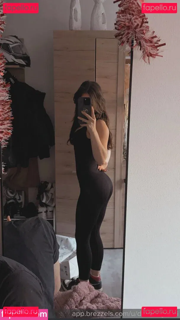 Doreen Gnadi Onlyfans Photo Gallery 