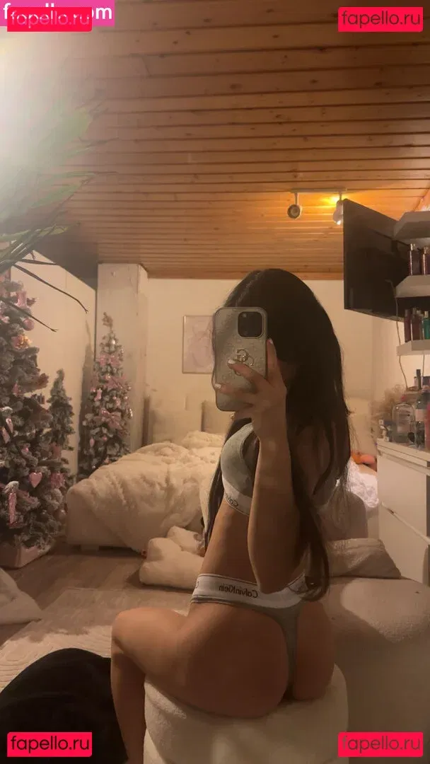 Doreen Gnadi Onlyfans Photo Gallery 