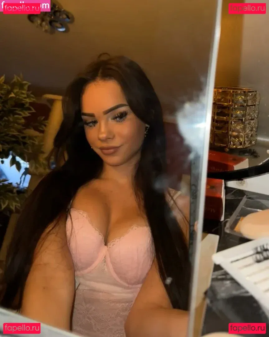 Doreen Gnadi Onlyfans Photo Gallery 