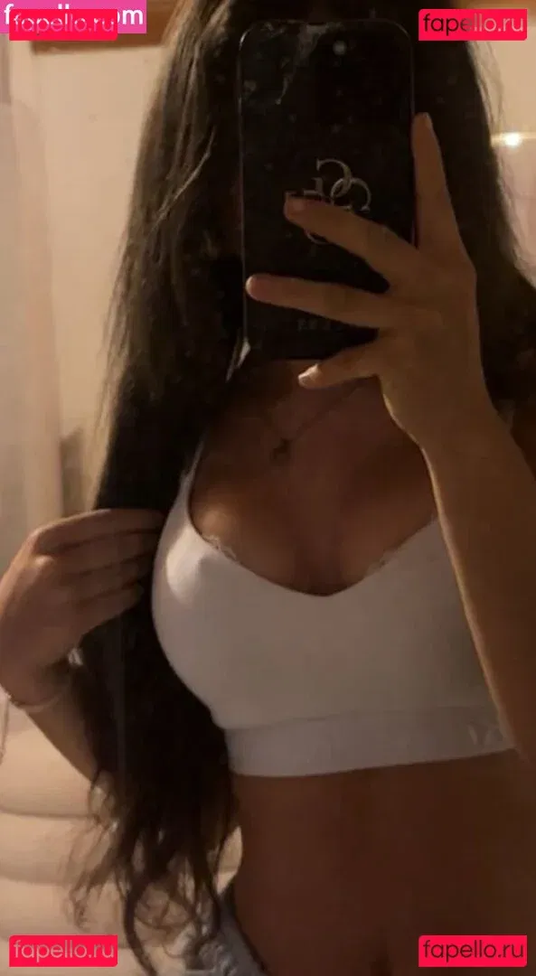 Doreen Gnadi Onlyfans Photo Gallery 