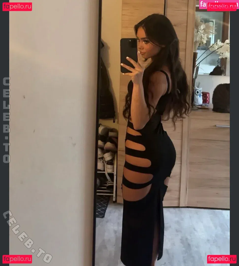 Doreen Gnadi Onlyfans Photo Gallery 