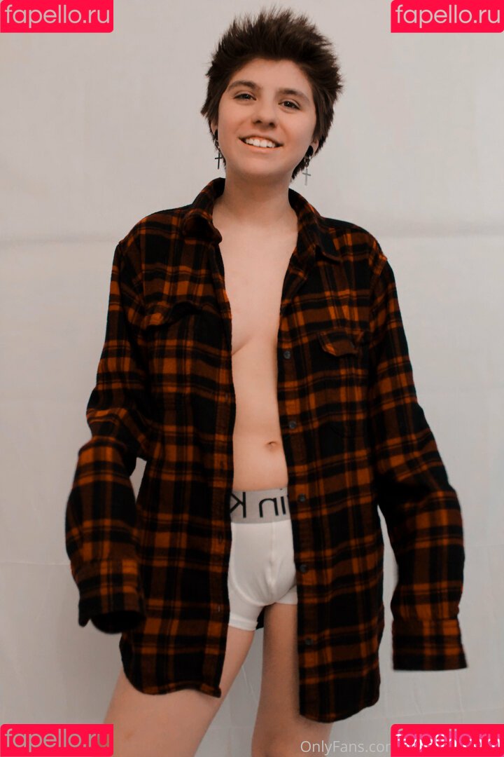 officialwybielo Onlyfans Photo Gallery 