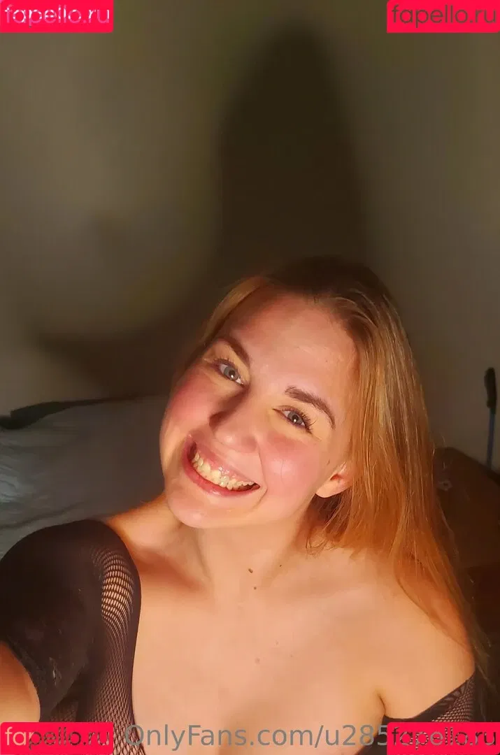 u285276183 Onlyfans Photo Gallery 
