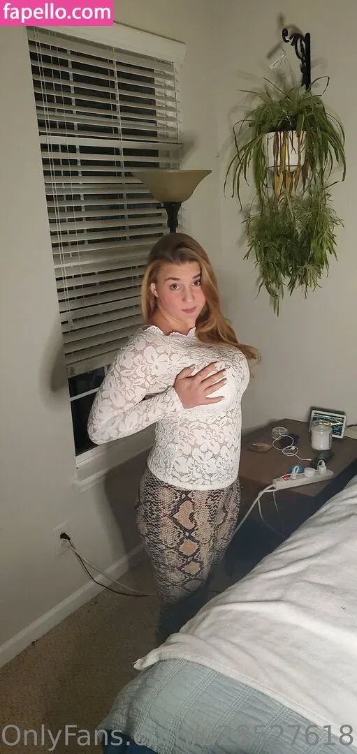 u285276183 Onlyfans Photo Gallery 