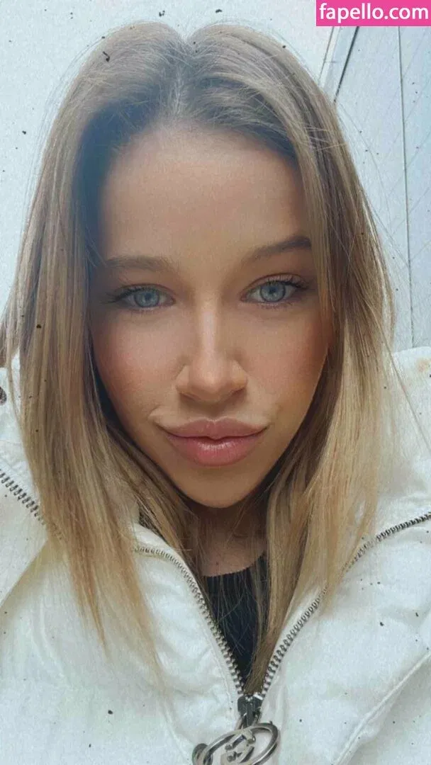 meelafree Onlyfans Photo Gallery 