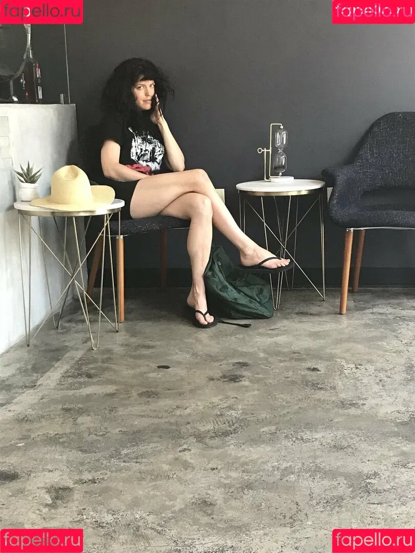Emily Axford Onlyfans Photo Gallery 