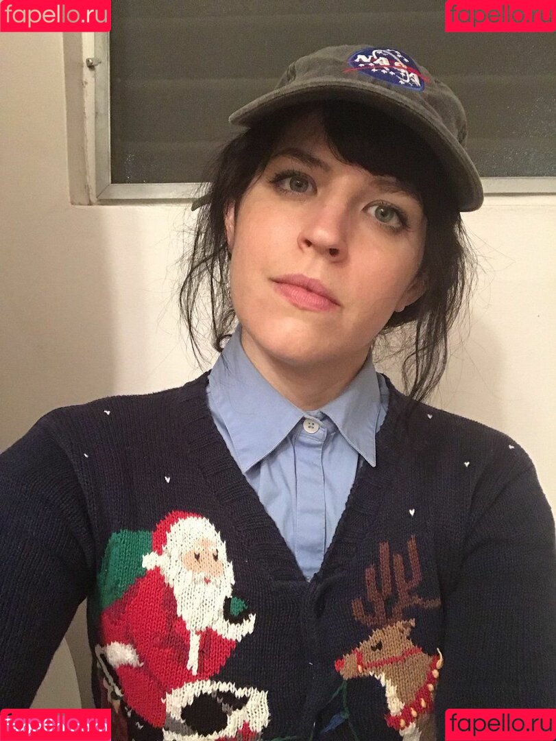 Emily Axford Onlyfans Photo Gallery 