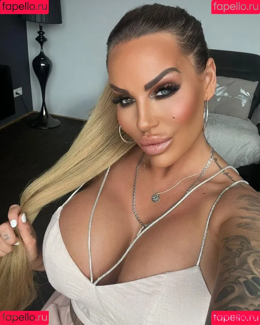 Gina Lisa Lohfink Onlyfans Photo Gallery 