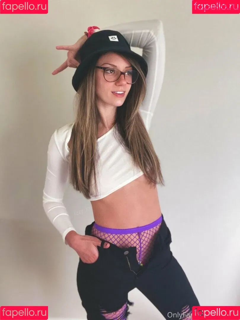 Blancnoir / Izzy_xx Onlyfans Photo Gallery 