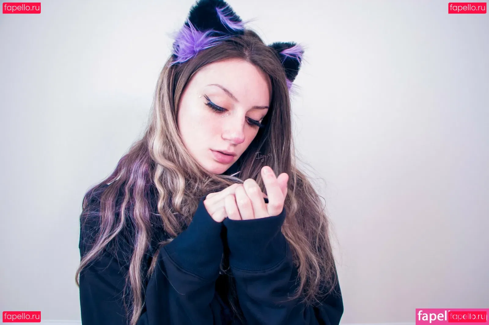 Blancnoir / Izzy_xx Onlyfans Photo Gallery 