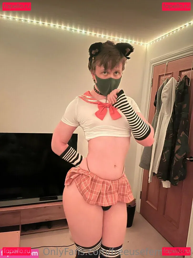 freeusefemboy02 Onlyfans Photo Gallery 