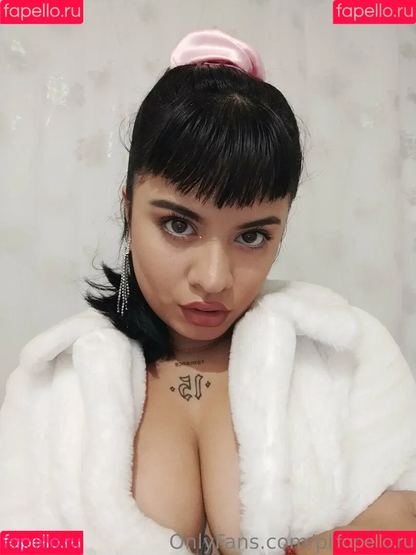 pietra_blu Onlyfans Photo Gallery 