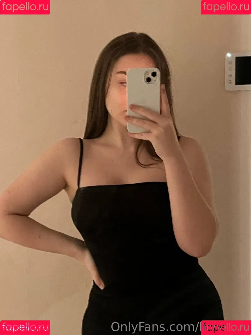 lilyvirgin Onlyfans Photo Gallery 