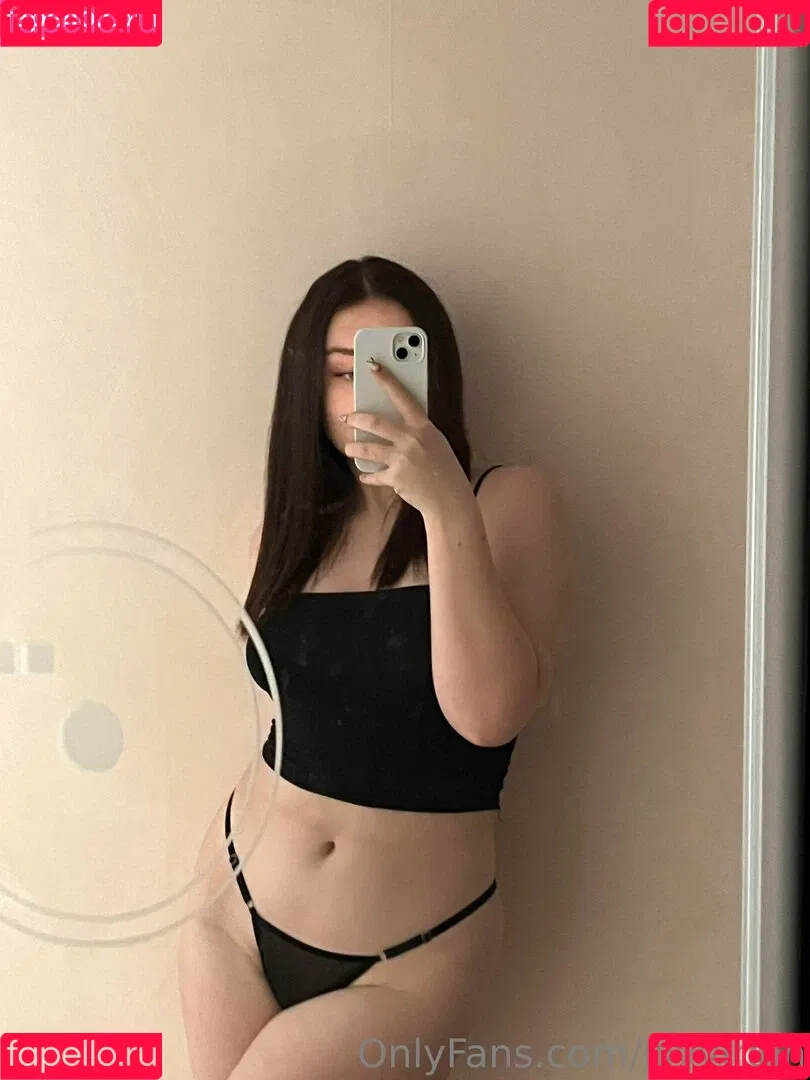 lilyvirgin Onlyfans Photo Gallery 