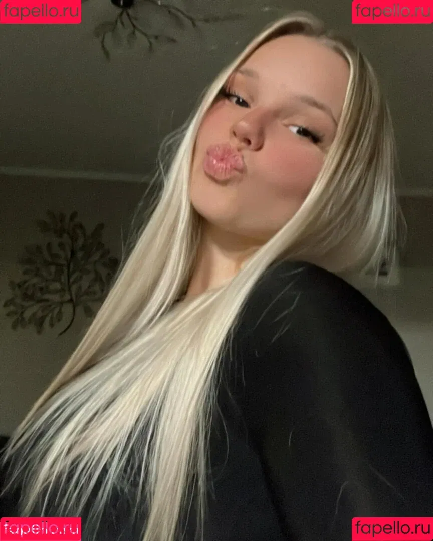 avarose.fit Onlyfans Photo Gallery 