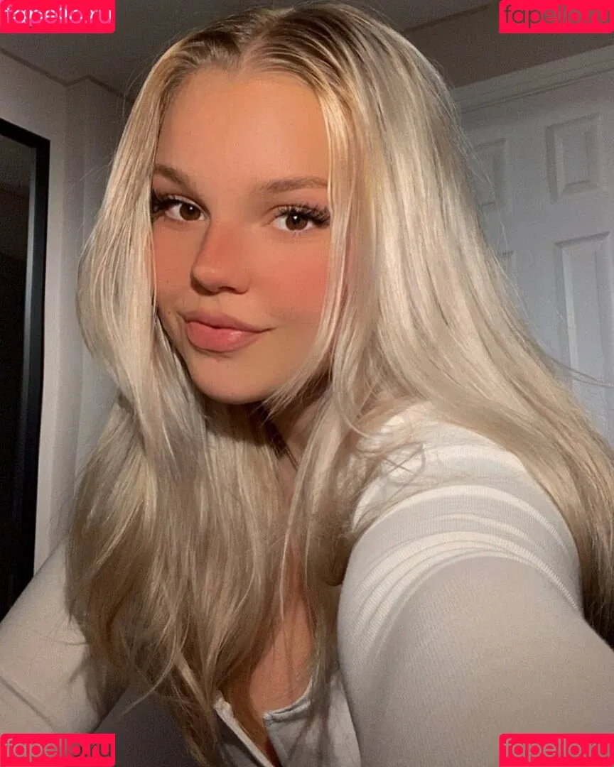 avarose.fit Onlyfans Photo Gallery 