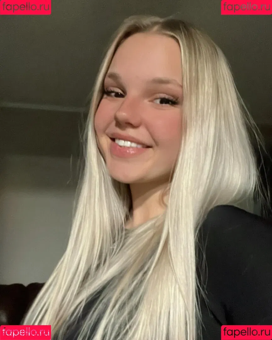 avarose.fit Onlyfans Photo Gallery 