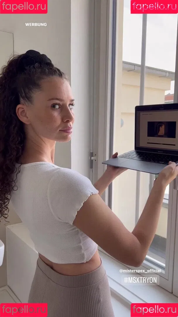 Betty Taube Onlyfans Photo Gallery 