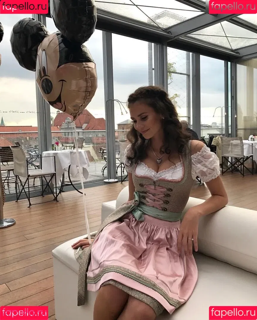 Betty Taube Onlyfans Photo Gallery 