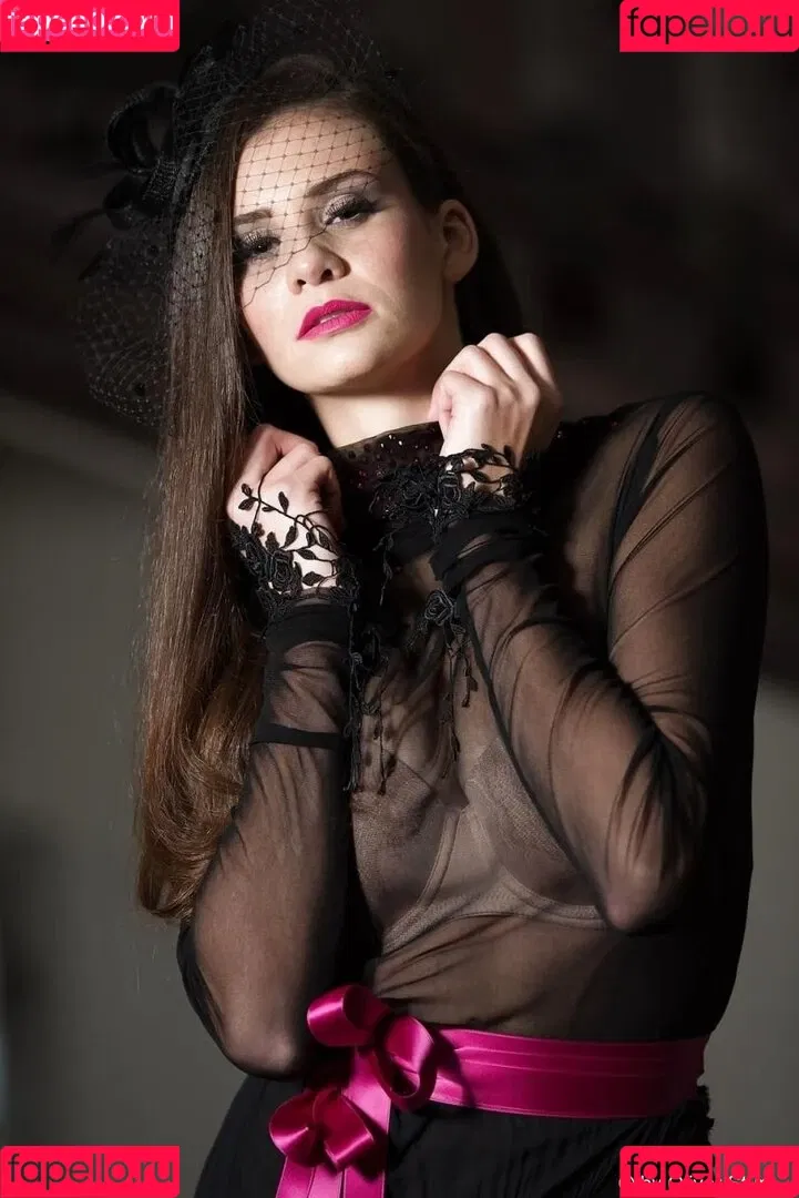 Betty Taube Onlyfans Photo Gallery 