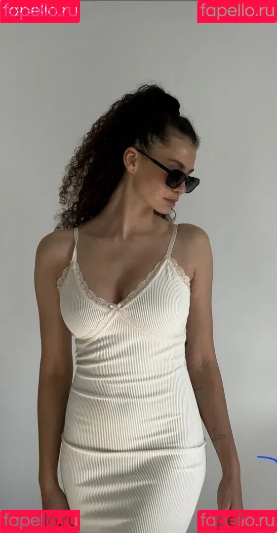 Betty Taube Onlyfans Photo Gallery 