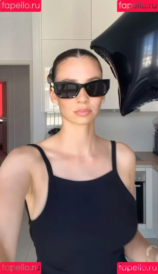Betty Taube Onlyfans Photo Gallery 