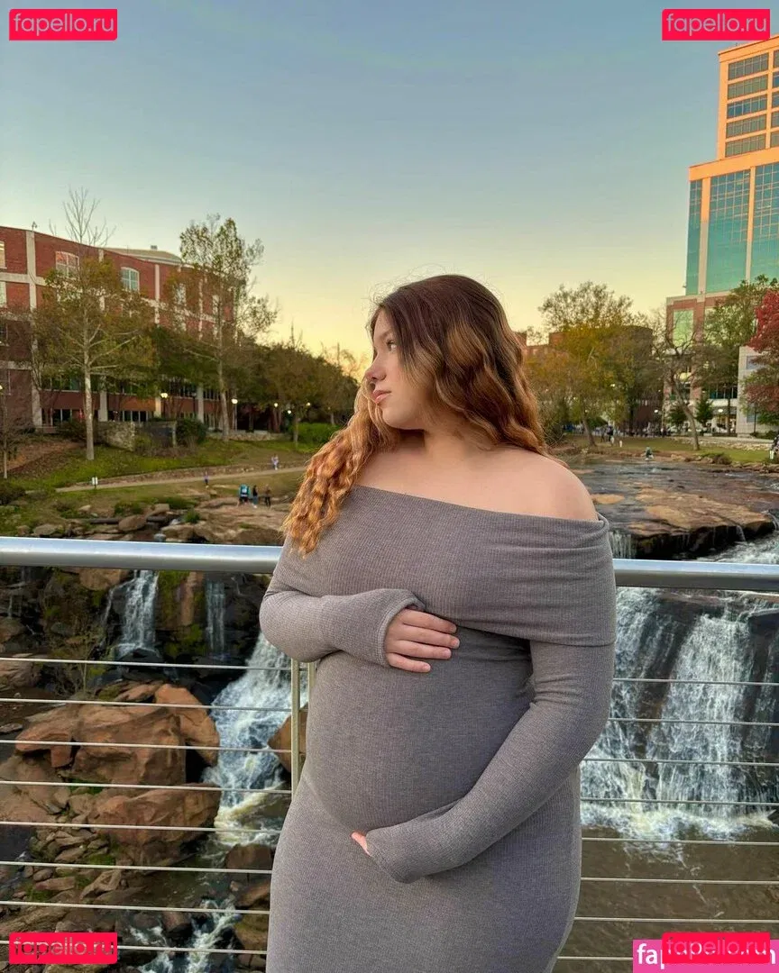 HaloHals Onlyfans Photo Gallery 