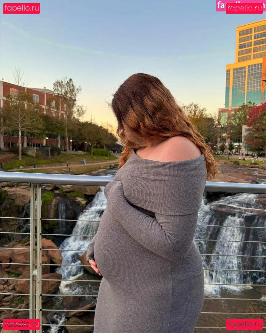 HaloHals Onlyfans Photo Gallery 