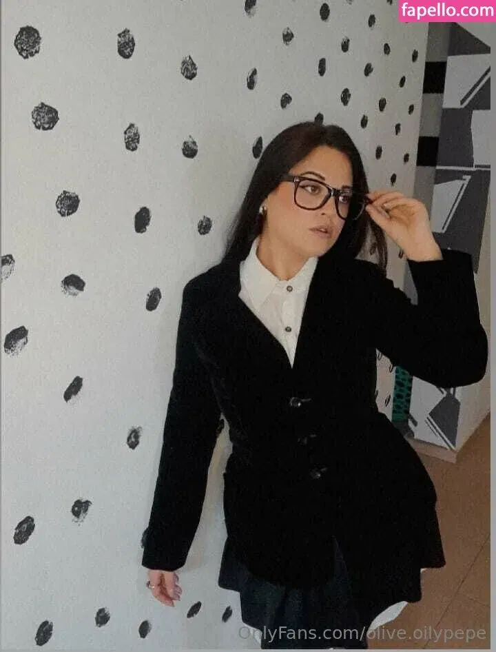 olive.oilypepe Onlyfans Photo Gallery 
