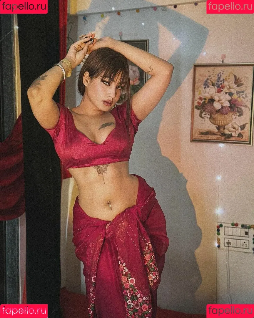 Dilnoor Sarna Onlyfans Photo Gallery 
