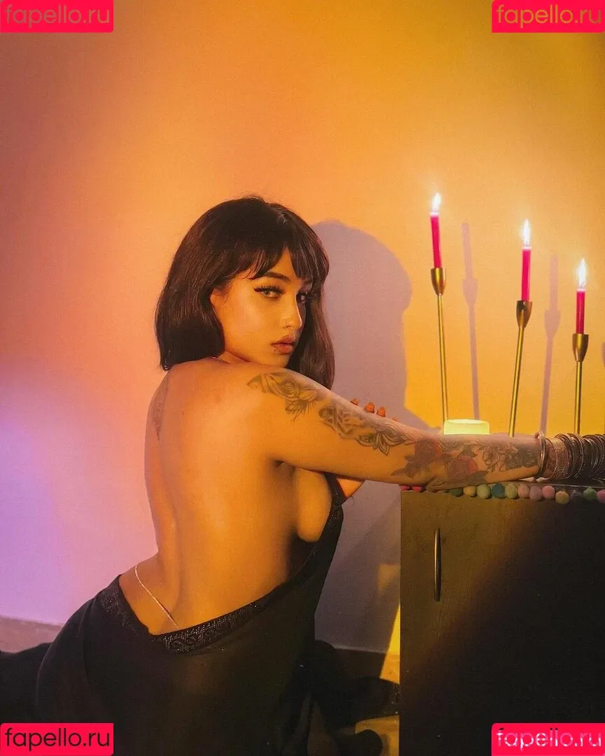 Dilnoor Sarna Onlyfans Photo Gallery 
