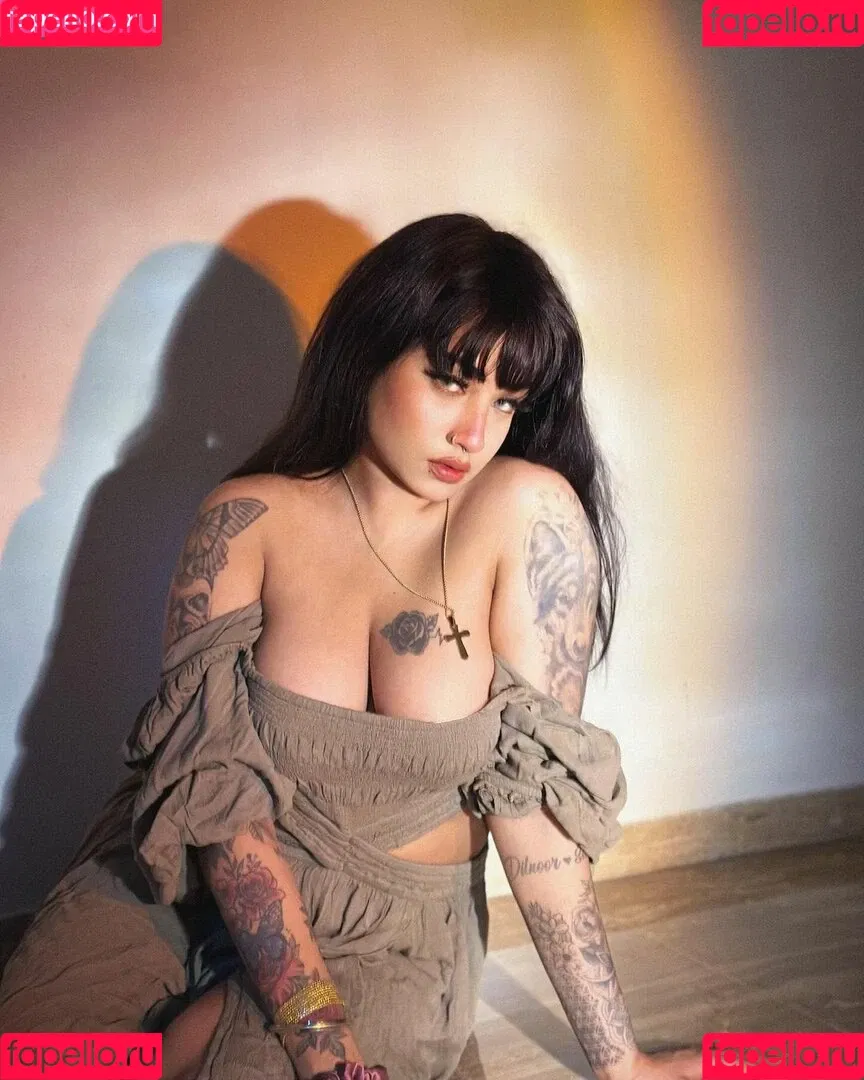 Dilnoor Sarna Onlyfans Photo Gallery 