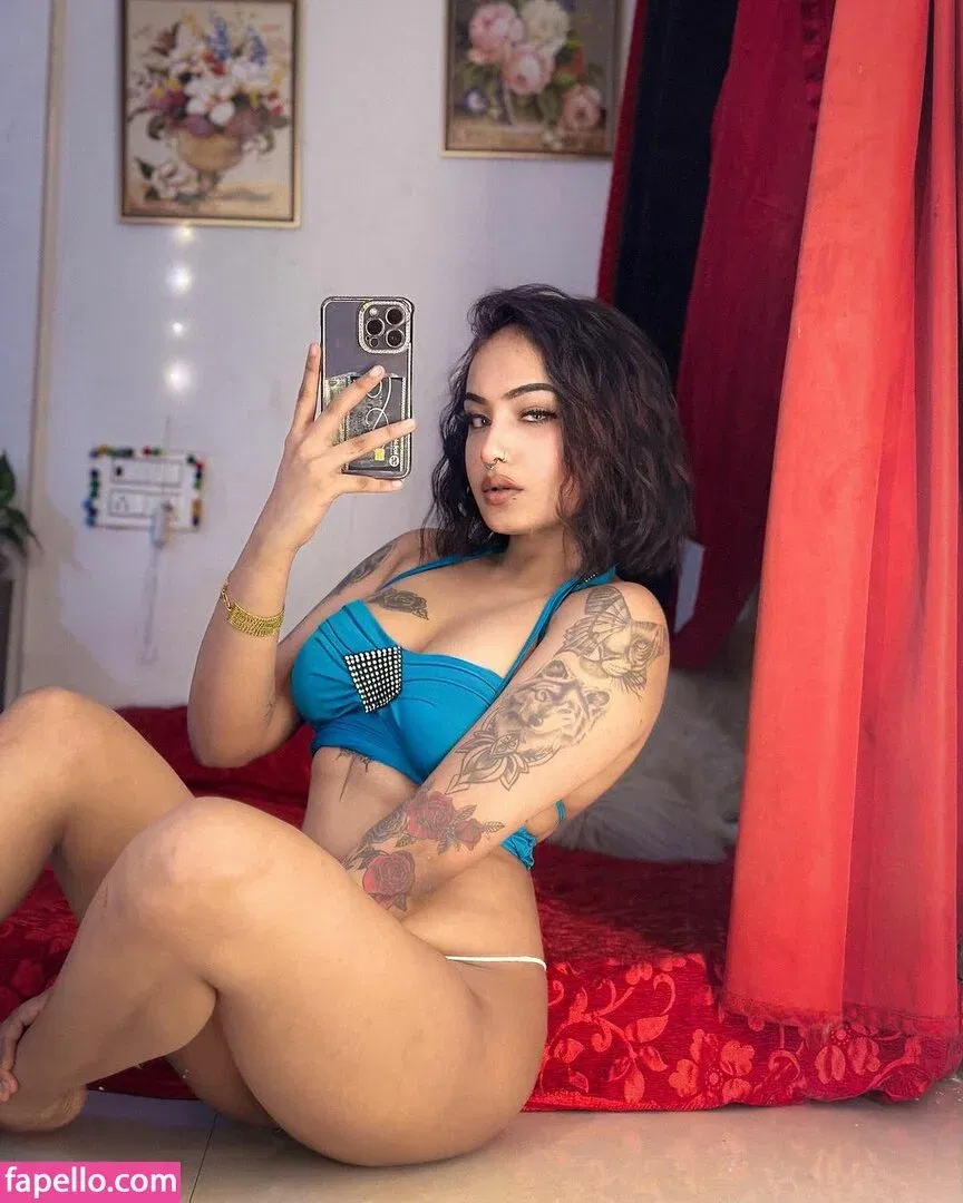 Dilnoor Sarna Onlyfans Photo Gallery 