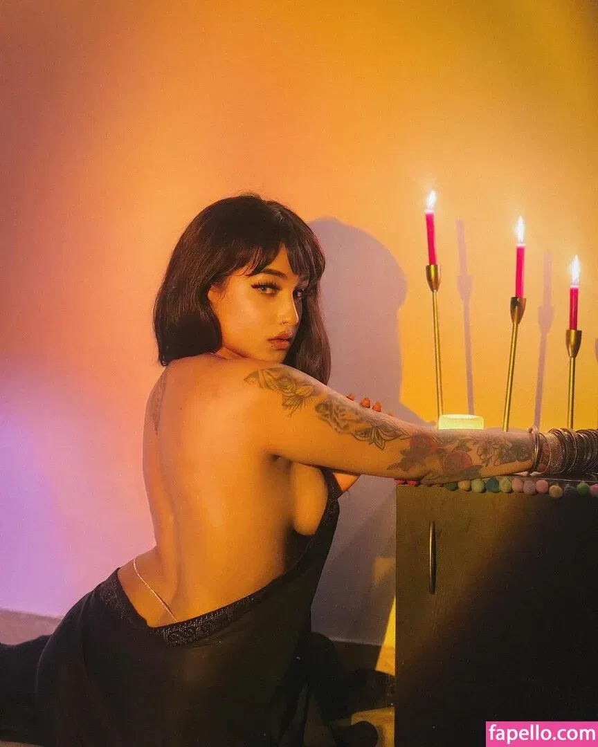 Dilnoor Sarna Onlyfans Photo Gallery 