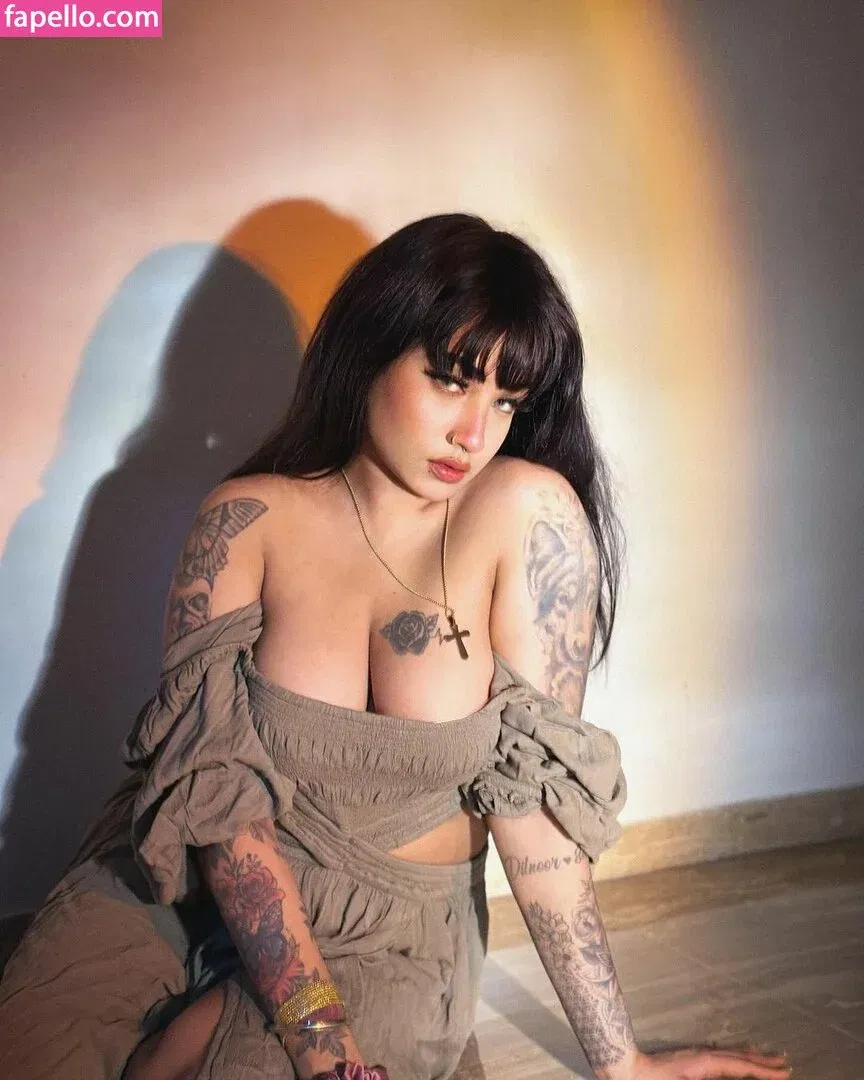 Dilnoor Sarna Onlyfans Photo Gallery 