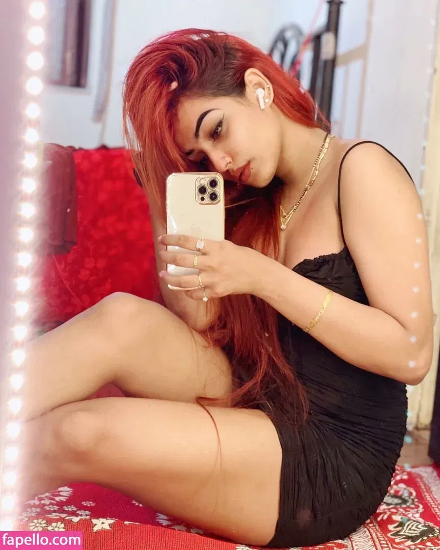 Dilnoor Sarna Onlyfans Photo Gallery 