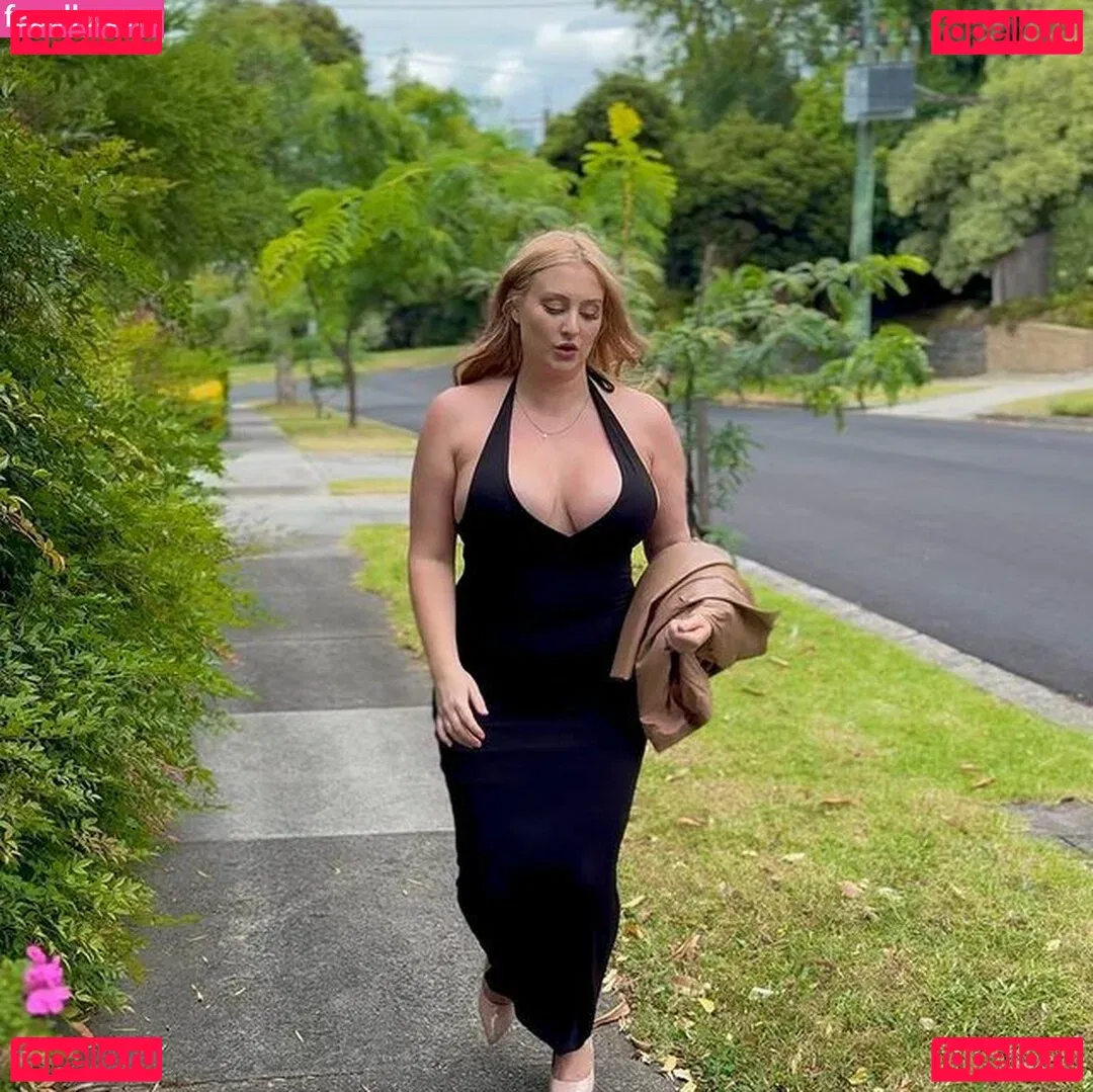 Lucy Adler Onlyfans Photo Gallery 