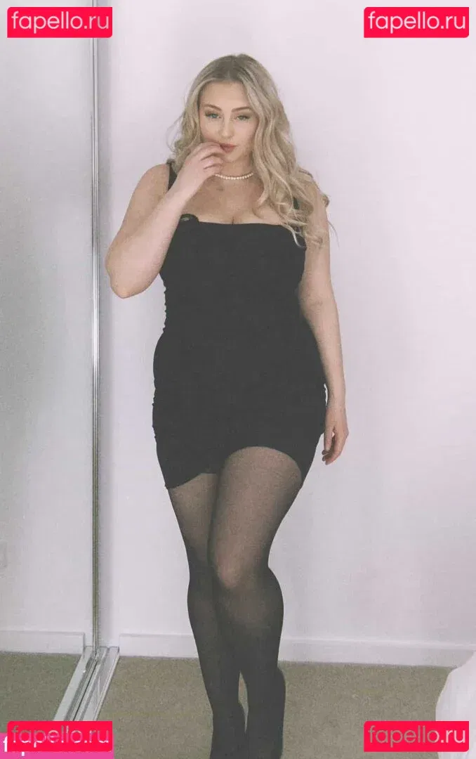 Lucy Adler Onlyfans Photo Gallery 