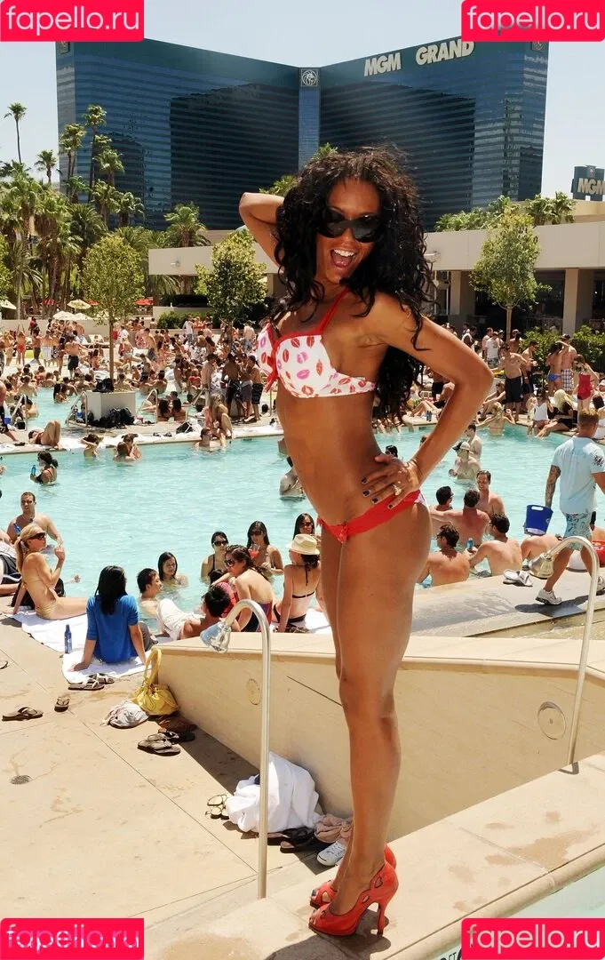 Melanie Brown Onlyfans Photo Gallery 