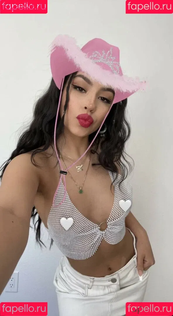 Melissa Estrella Onlyfans Photo Gallery 