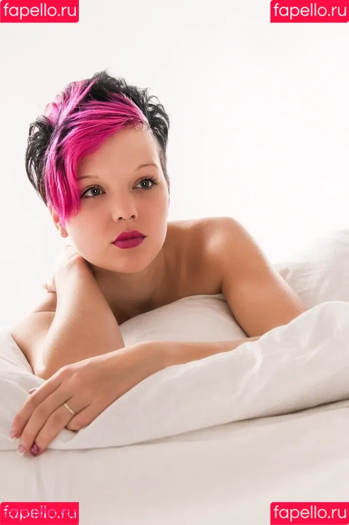 Delicious Lina Onlyfans Photo Gallery 