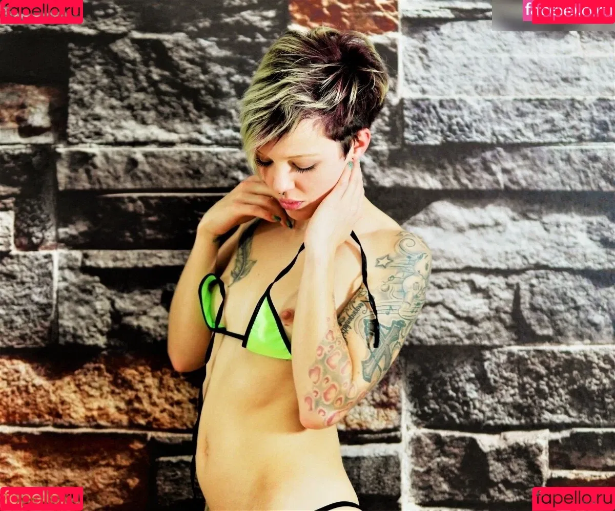 Delicious Lina Onlyfans Photo Gallery 